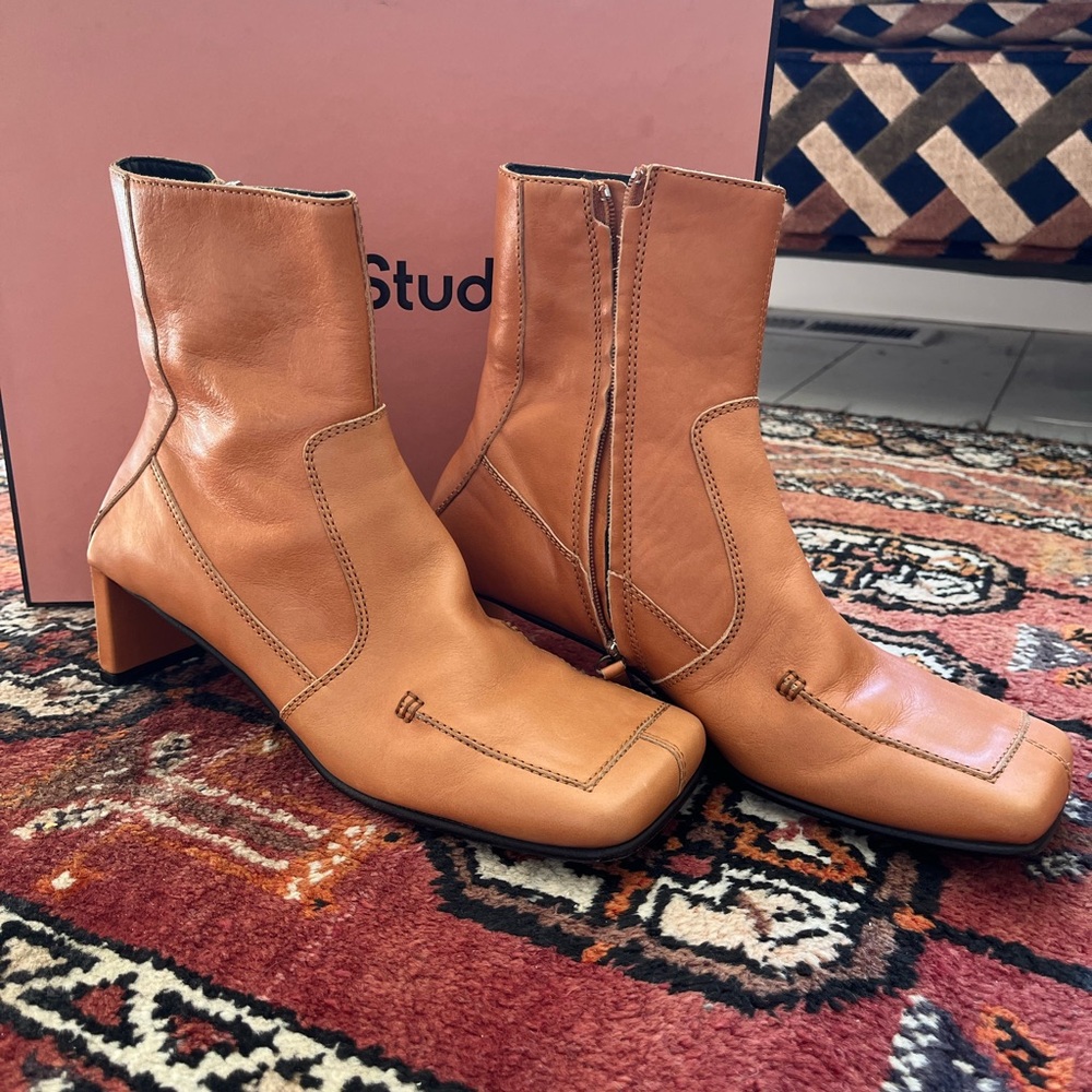 Brand New in Box Acne Studios Bae Boots in Tan 36